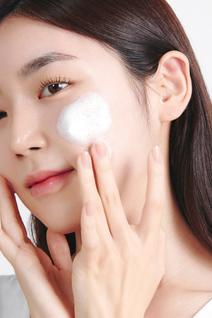 Etude House - Soon Jung pH 6.5 Whip Cleanser - 150ml / 250ml