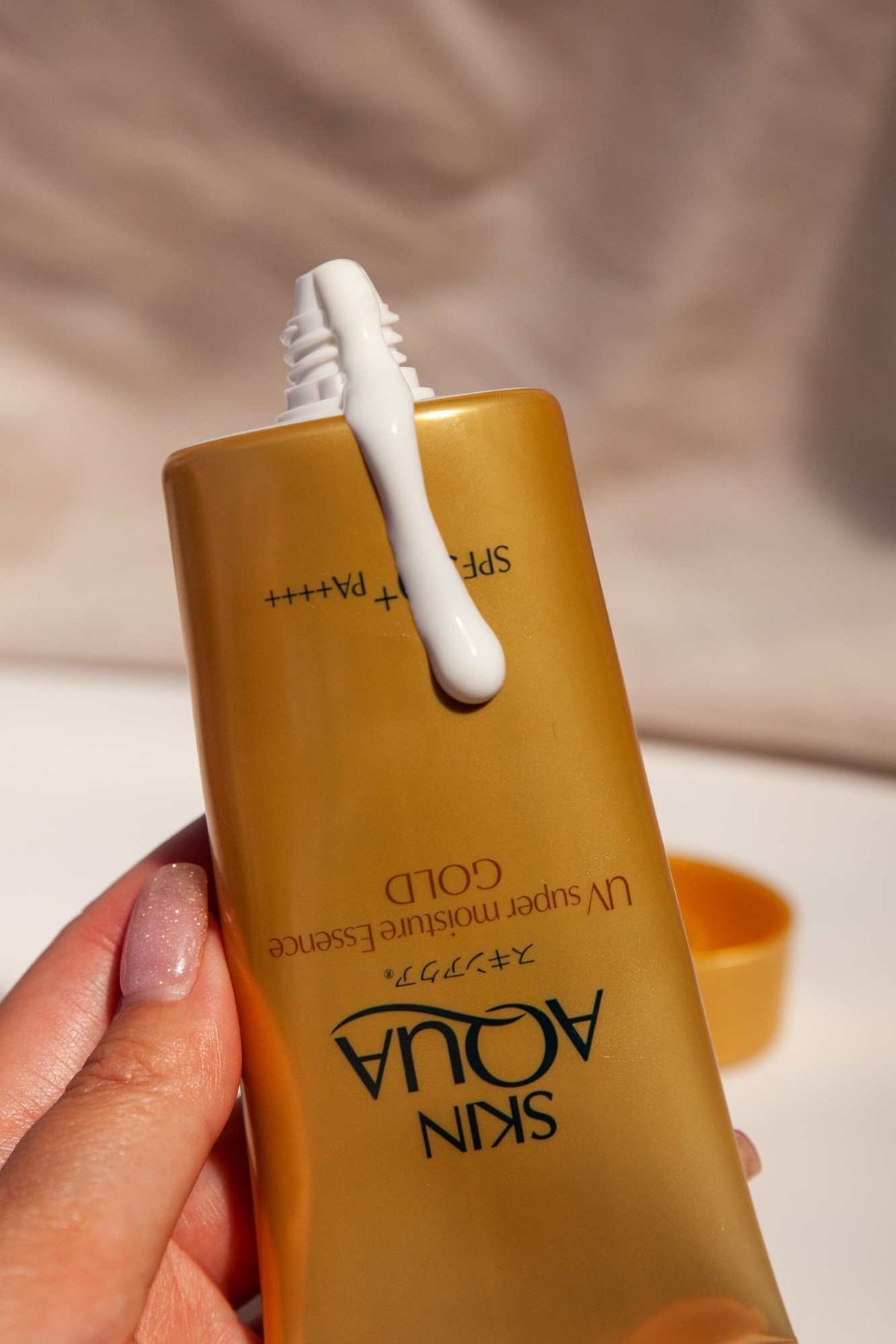 Rohto Mentholatum - Skin Aqua UV Super Moisture Essence Gold SPF50+ PA++++ - 80g