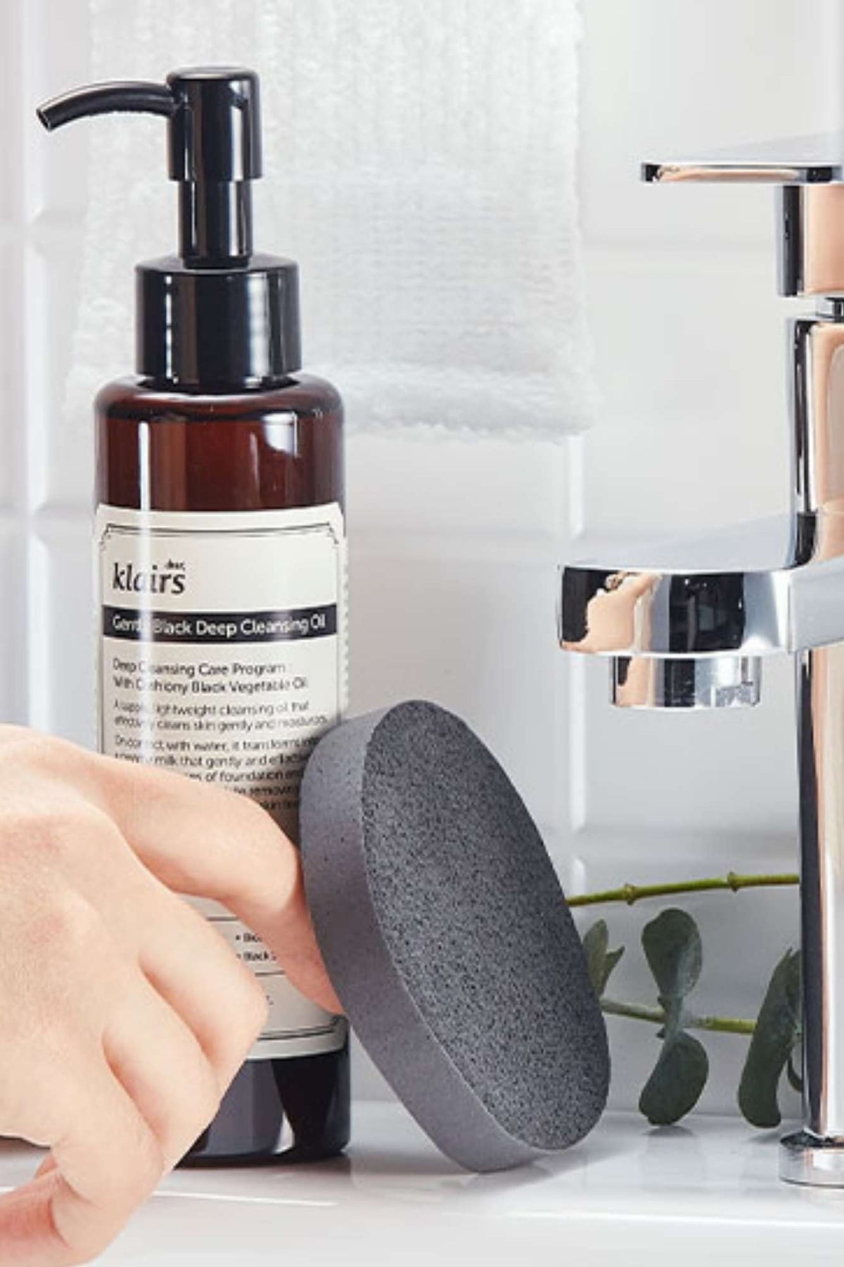 Dear, Klairs - Gentle Black Cleansing Puff - 1pc