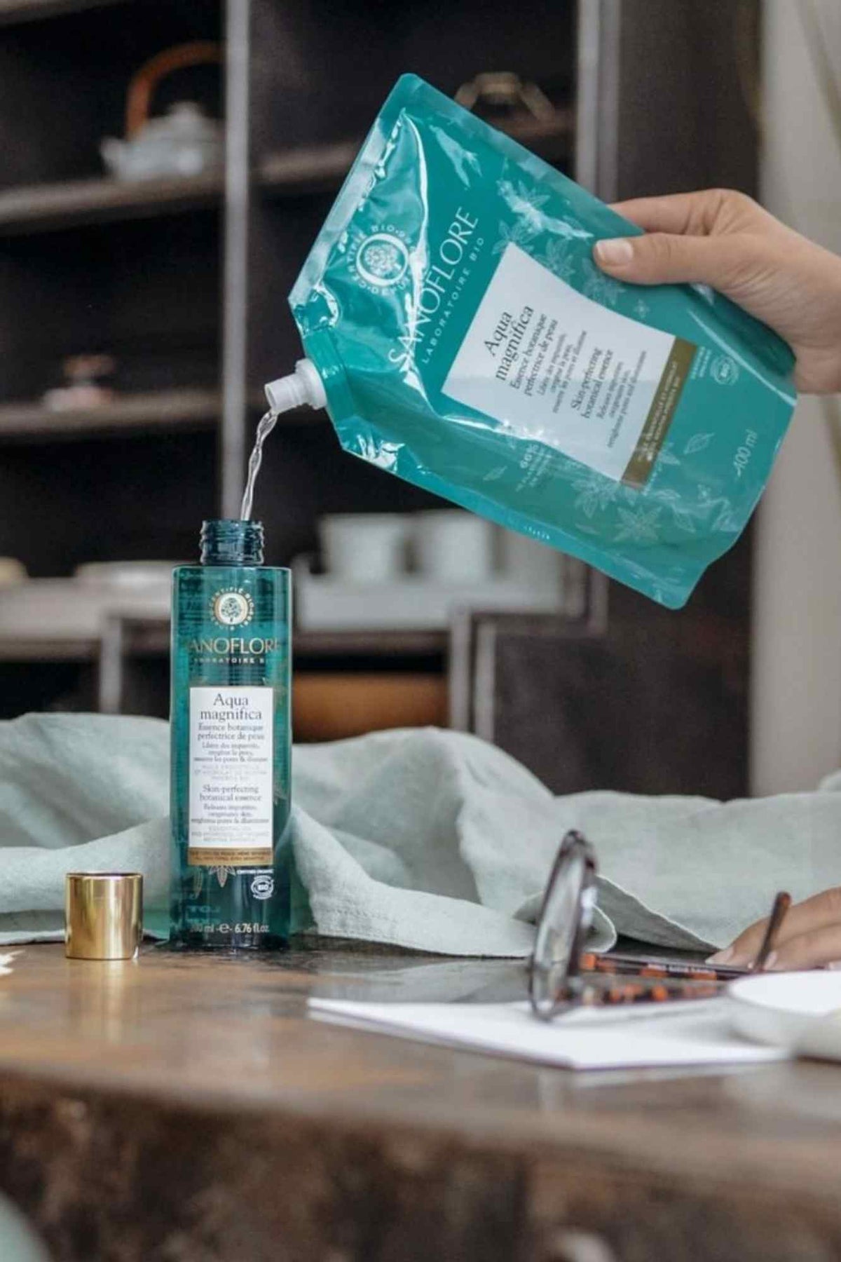 Sanoflore - Aqua Magnifica Skin Perfecting Botanical Essence  - 200ml / 400ml